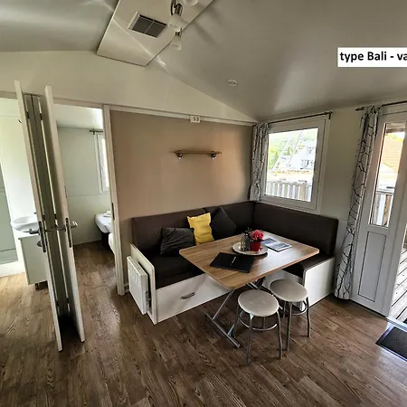 Amadria Park Trogir - Mobile Homes 2 Сегет-Враниця